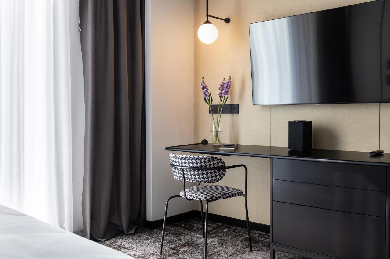 Novotel Living Almaty Jetisu Eksteriør billede