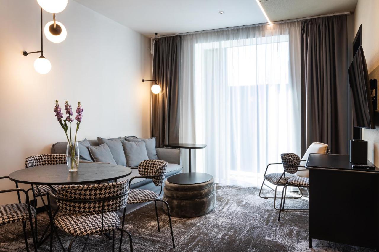 Novotel Living Almaty Jetisu Eksteriør billede