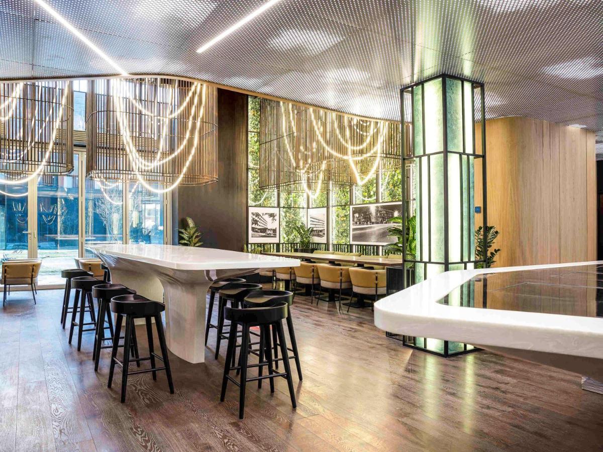 Novotel Living Almaty Jetisu Eksteriør billede