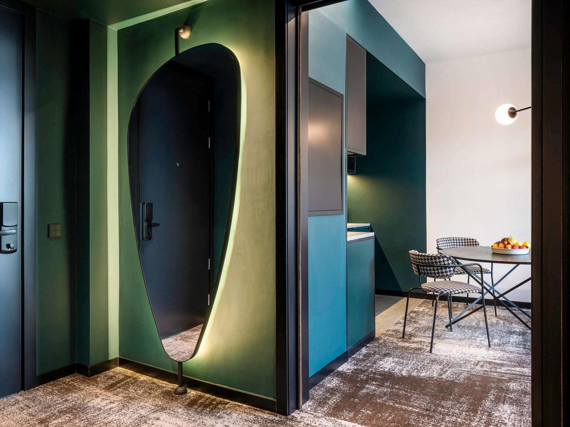 Novotel Living Almaty Jetisu Eksteriør billede