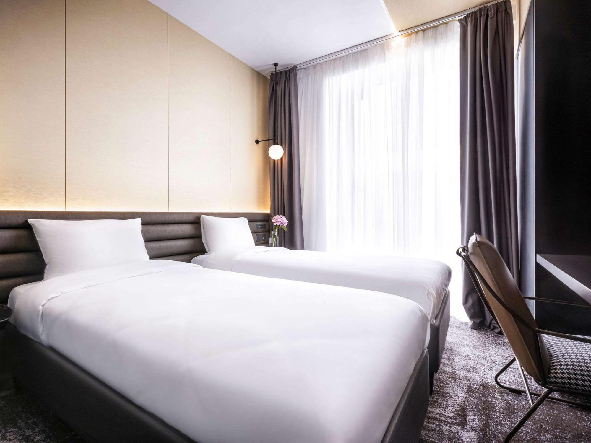 Novotel Living Almaty Jetisu Eksteriør billede