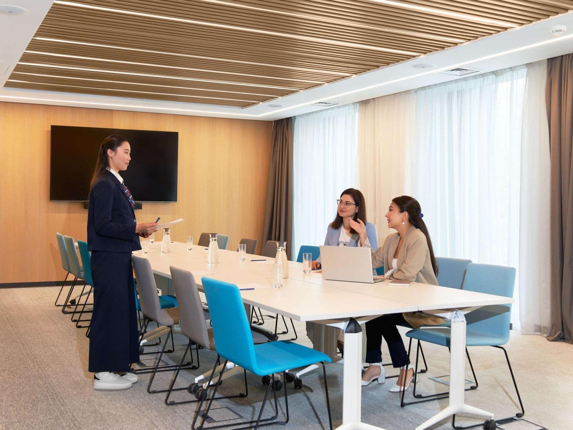 Novotel Living Almaty Jetisu Eksteriør billede